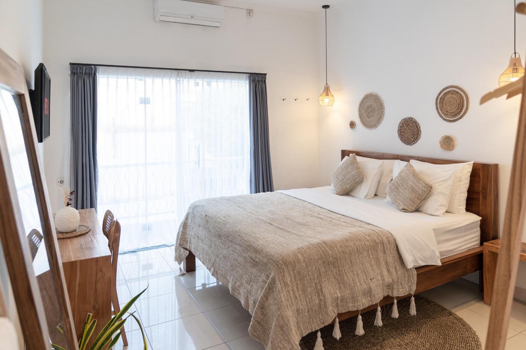 Casa De Lupe 5 Bedroom Villa In Kerobokan Семиняк Екстериор снимка
